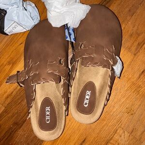 Cider clogs